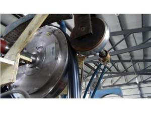 亞飛牌成型輪測試現(xiàn)場